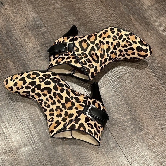 Call Haan kitten heel bootie - Picture 1 of 8